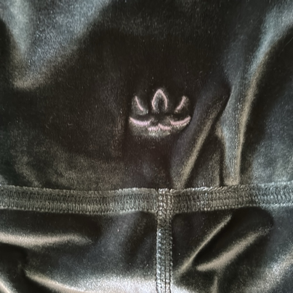 Beyond Yoga Velvet High Waisted Velvet leggings - Picture 3 of 8